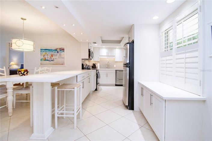 Image No.9-2 Bed Property for sale