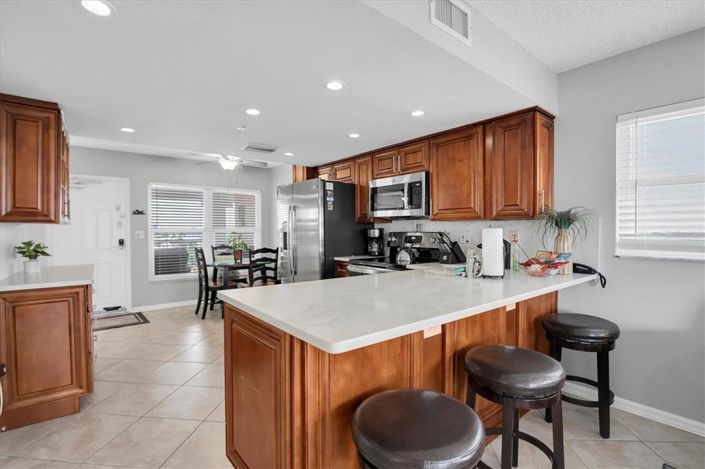 Image No.13-3 Bed Property for sale