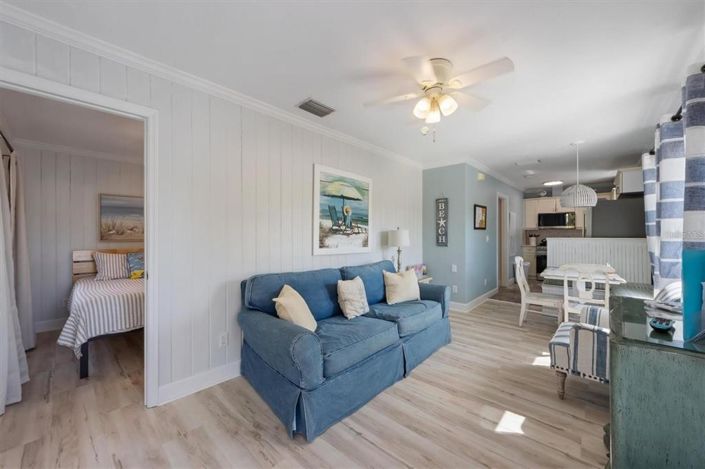 Image No.11-2 Bed Property for sale