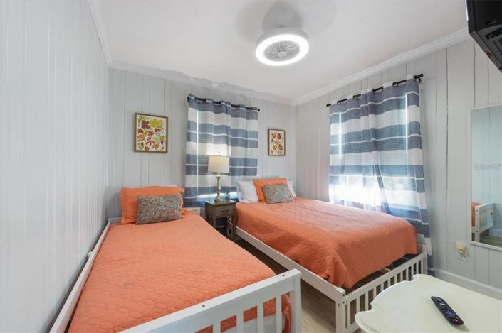 Image No.18-2 Bed Property for sale