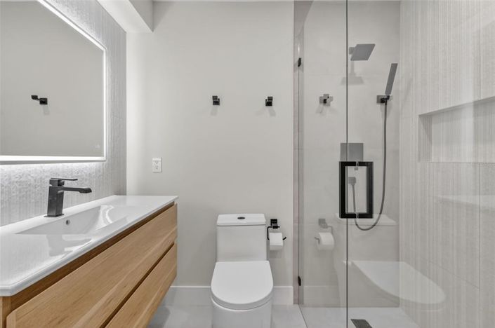 Image No.22-2 Bed Property for sale