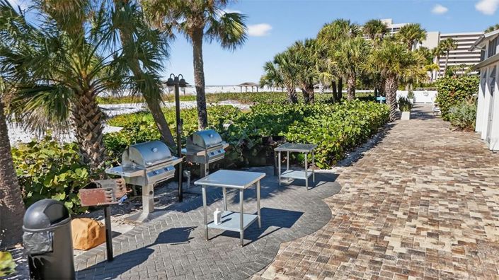 Image No.38-2 Bed Property for sale