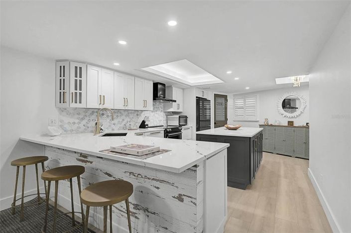 Image No.14-2 Bed Property for sale