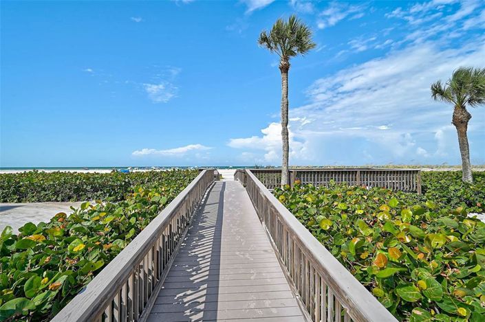 Image No.32-2 Bed Property for sale