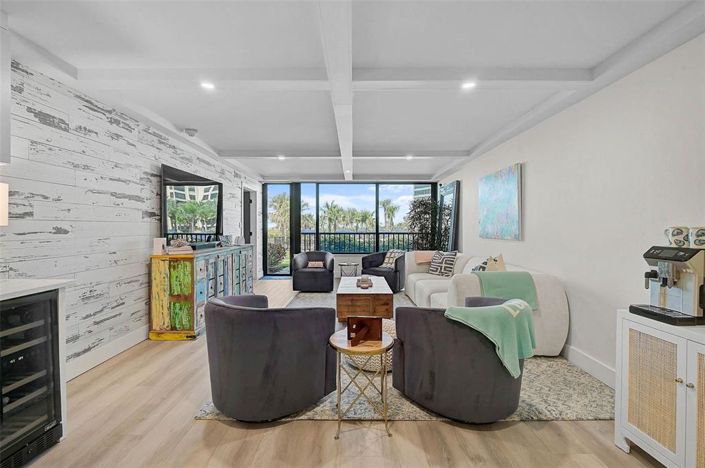 Image No.9-2 Bed Property for sale