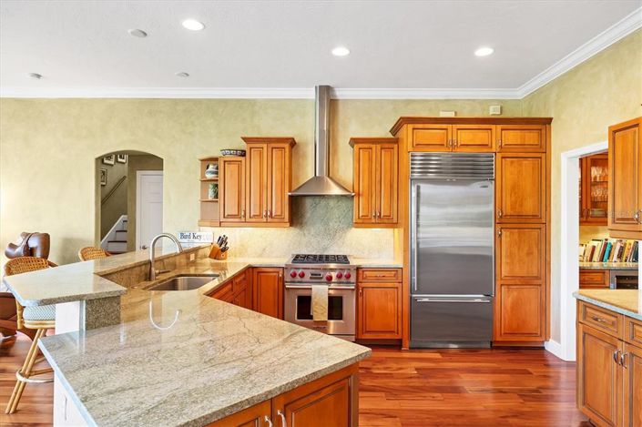 Image No.18-4 Bed Property for sale