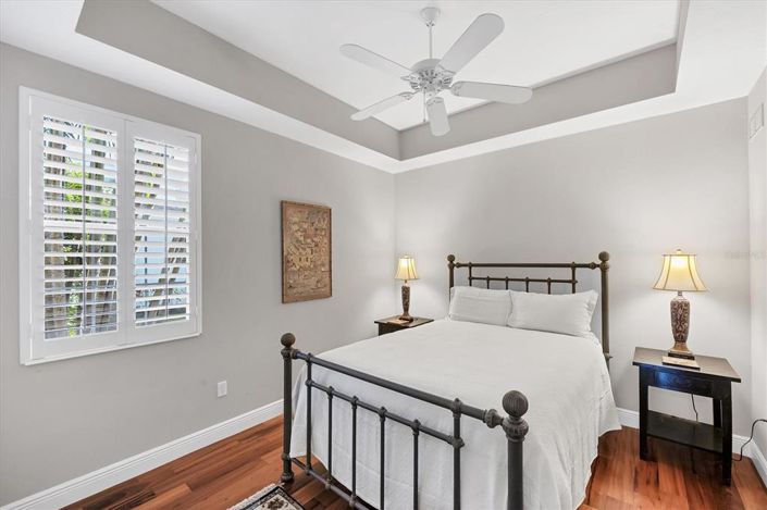 Image No.21-4 Bed Property for sale