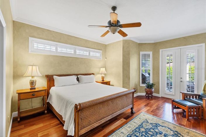 Image No.24-4 Bed Property for sale