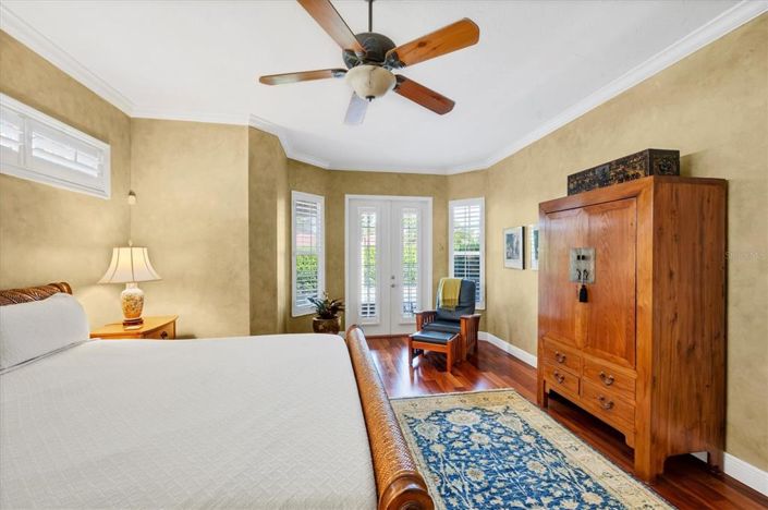 Image No.25-4 Bed Property for sale