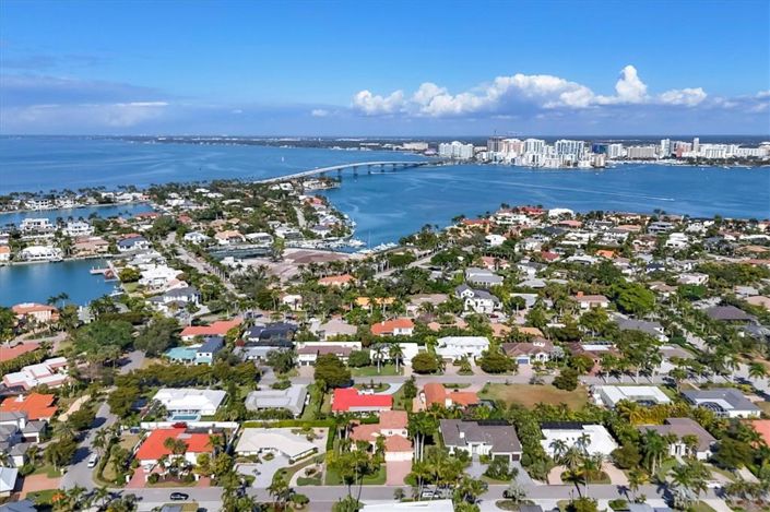 Image No.39-4 Bed Property for sale