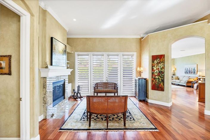 Image No.6-4 Bed Property for sale