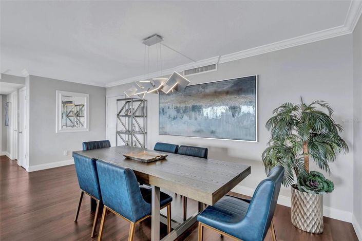 Image No.11-2 Bed Property for sale