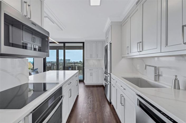 Image No.18-2 Bed Property for sale