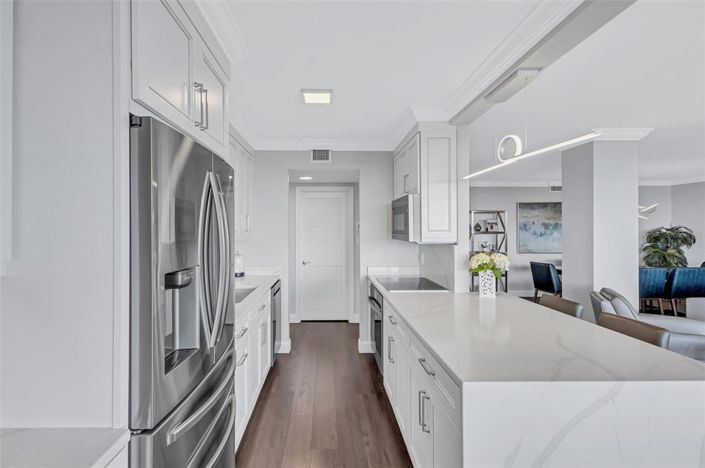 Image No.20-2 Bed Property for sale