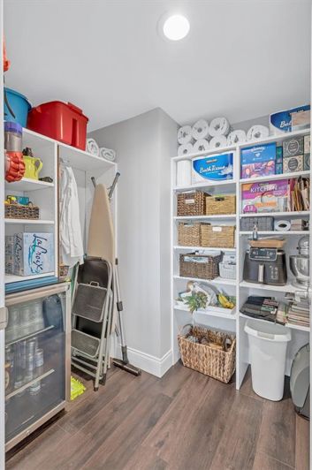 Image No.21-2 Bed Property for sale