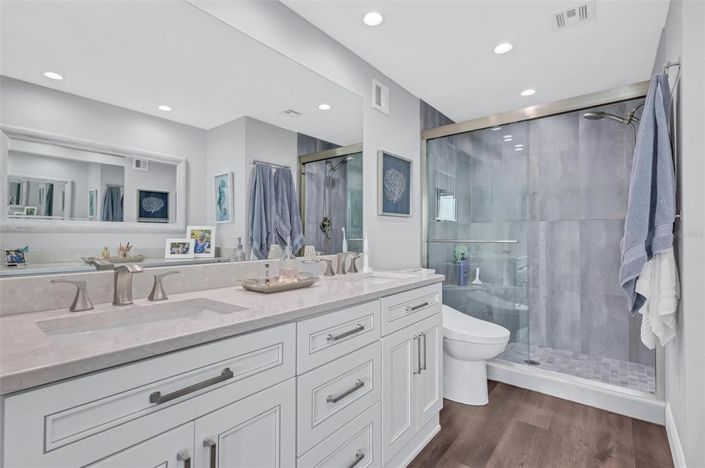 Image No.32-2 Bed Property for sale