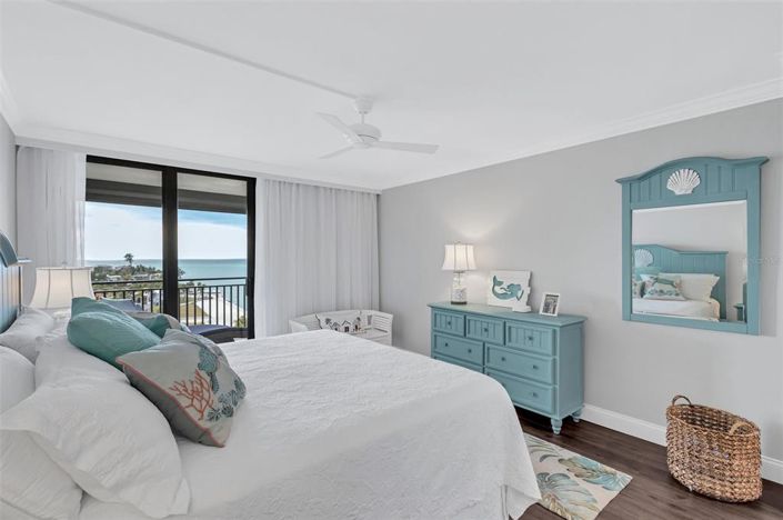 Image No.35-2 Bed Property for sale