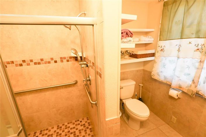 Image No.16-3 Bed Property for sale