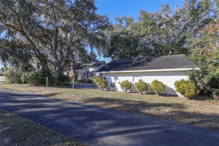 Image No.22-3 Bed Property for sale