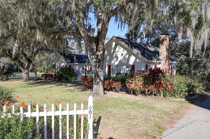 Image No.24-3 Bed Property for sale