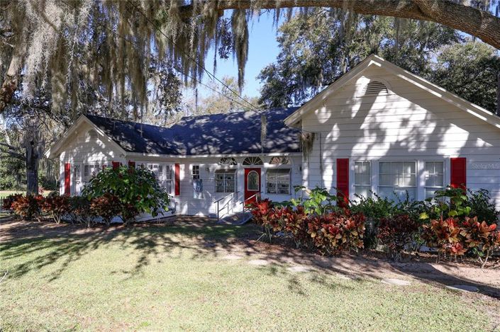 Image No.25-3 Bed Property for sale