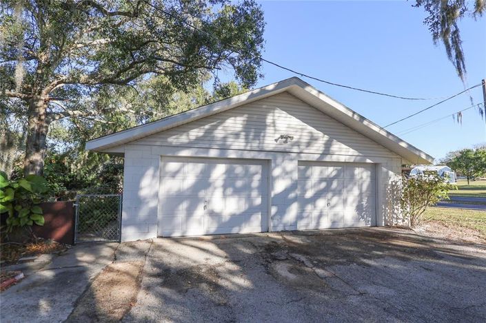 Image No.29-3 Bed Property for sale