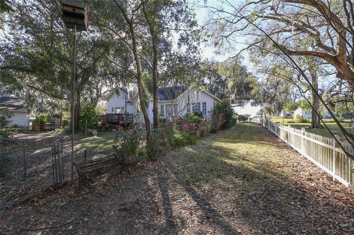 Image No.34-3 Bed Property for sale