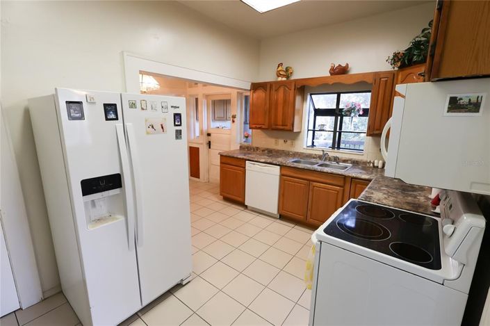 Image No.6-3 Bed Property for sale