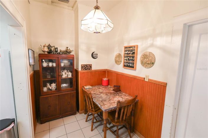 Image No.8-3 Bed Property for sale