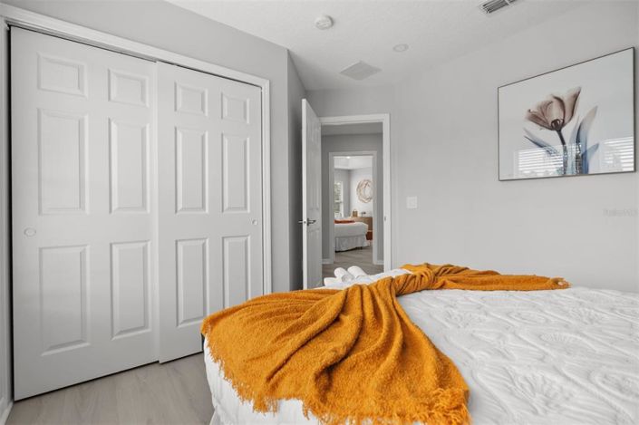 Image No.33-5 Bed Property for sale