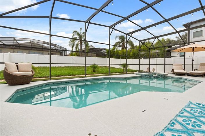 Image No.44-5 Bed Property for sale