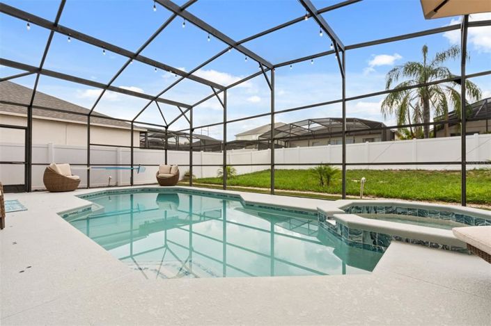 Image No.46-5 Bed Property for sale