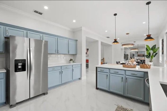 Image No.5-5 Bed Property for sale