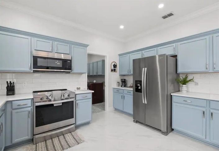 Image No.6-5 Bed Property for sale