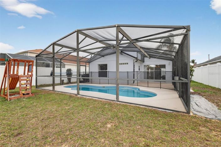 Image No.23-3 Bed Property for sale