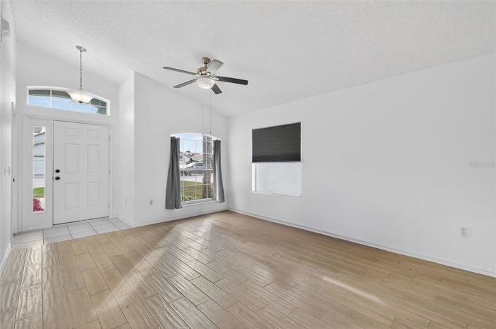 Image No.7-3 Bed Property for sale