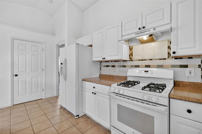 Image No.9-3 Bed Property for sale