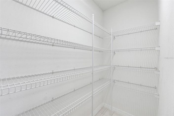 Image No.15-6 Bed Property for sale