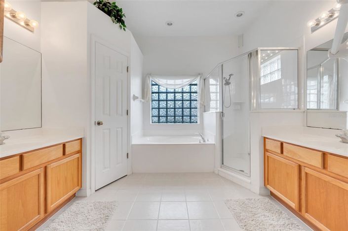 Image No.34-6 Bed Property for sale