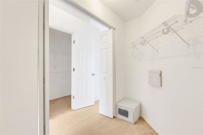 Image No.36-6 Bed Property for sale