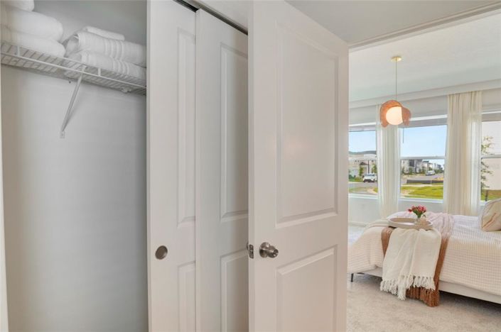 Image No.10-7 Bed Property for sale