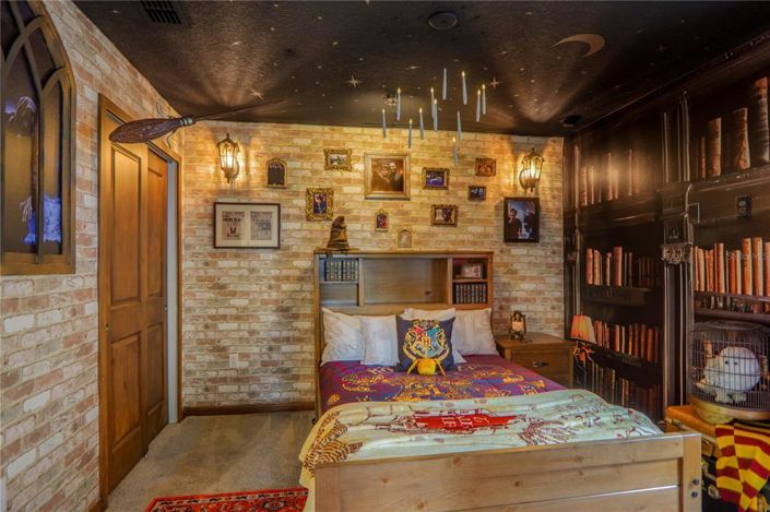 Image No.37-7 Bed Property for sale