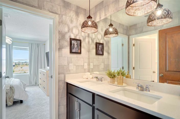 Image No.41-7 Bed Property for sale