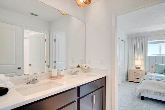 Image No.48-7 Bed Property for sale