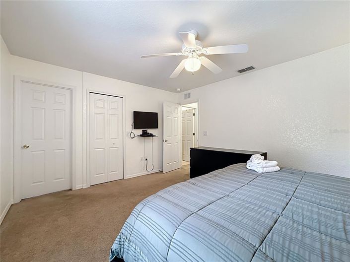 Image No.18-4 Bed Townhouse for sale