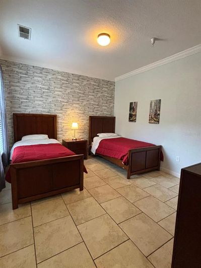 Image No.21-3 Bed Property for sale