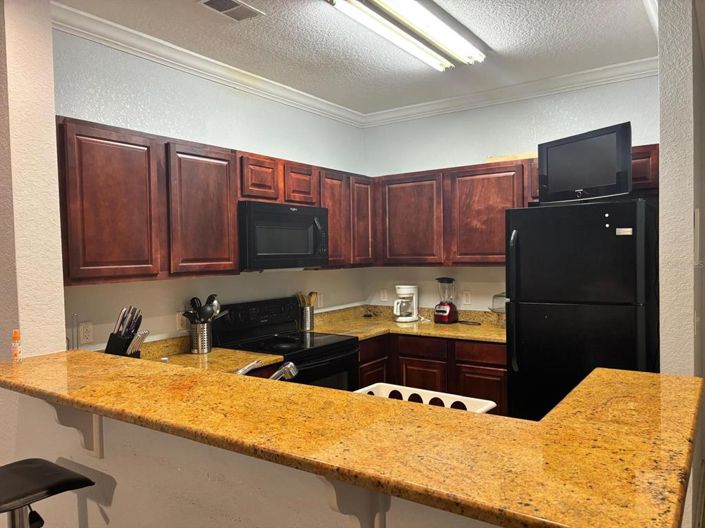 Image No.28-3 Bed Property for sale