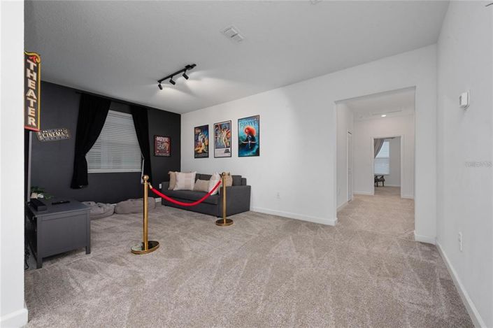 Image No.15-6 Bed Property for sale