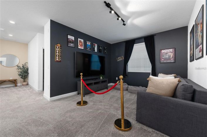 Image No.16-6 Bed Property for sale