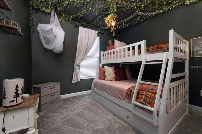 Image No.19-6 Bed Property for sale